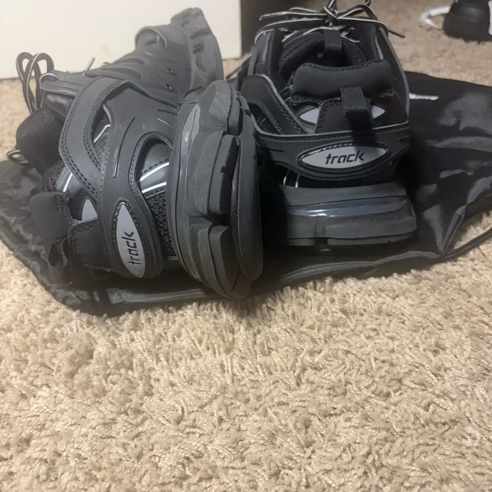 ( authentic) Balenciaga Track - Picture 2 of 5